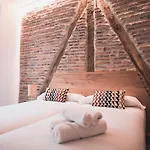 Roomss