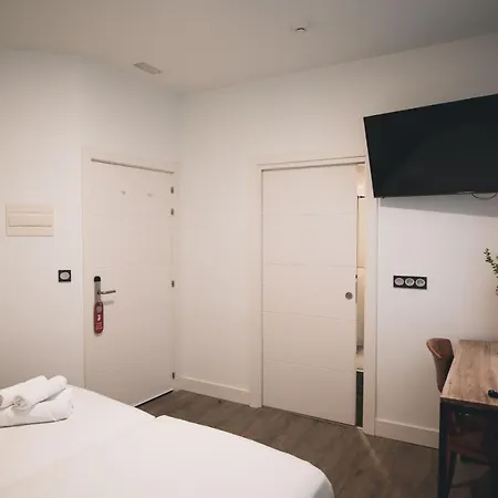 Πανσιόν Roomss 3*