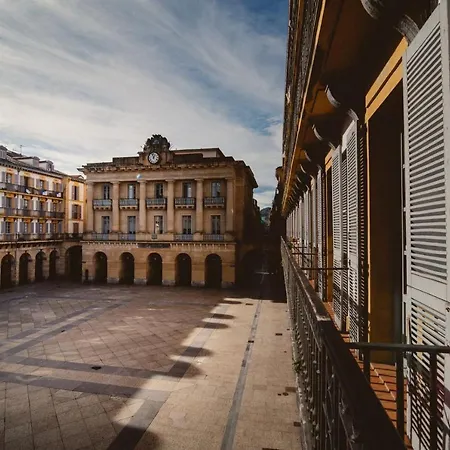 Roomss Πανσιόν 3*