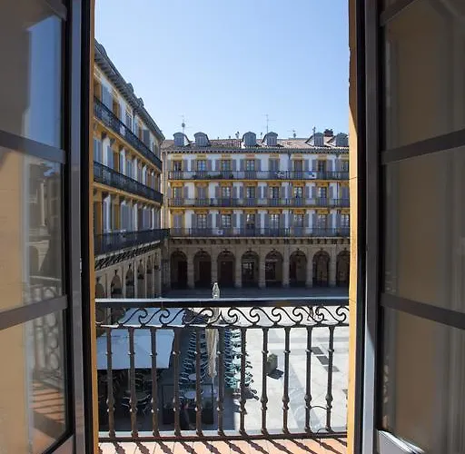 Hotel apartamentowy Roomss